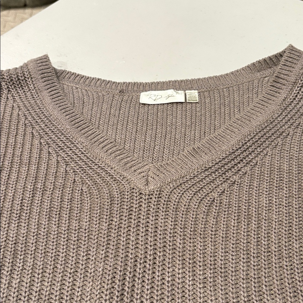 RD Style - Josslyn V Neck Sweater (from stitch fix).  Size XXL. Brown - Picture 7 of 16